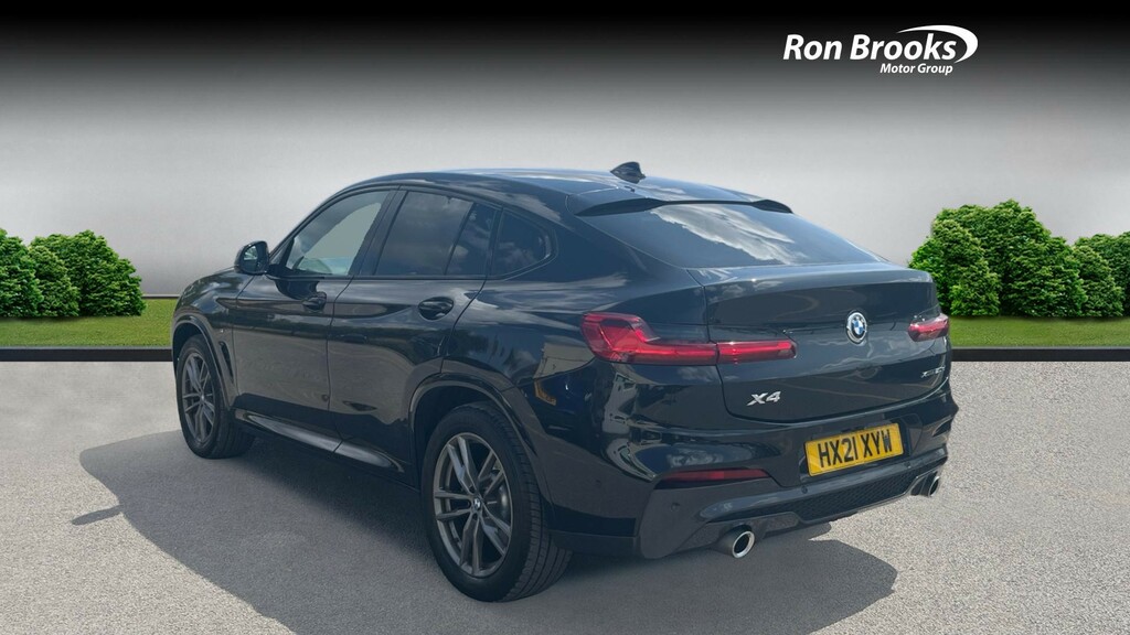 BMW X4 2.0 20D Mht M Sport X Black #4