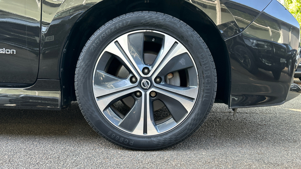 Nissan Leaf 40Kwh Tekna Black #25