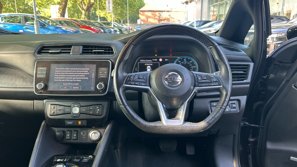 Nissan Leaf 40Kwh Tekna Black #7
