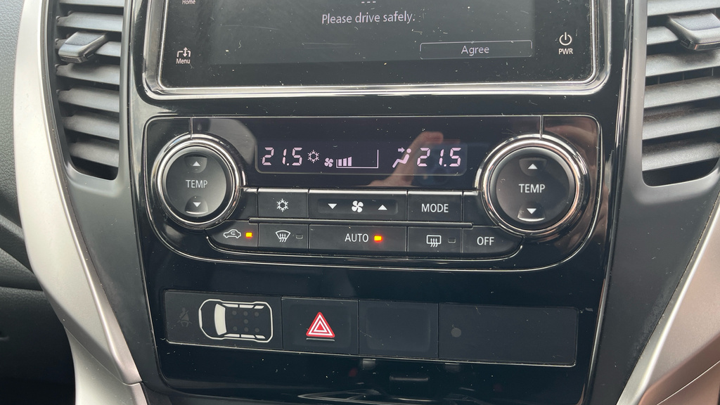 Mitsubishi Shogun Sport D 4 Grey #43