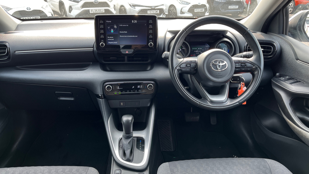 Toyota Yaris 1.5 Vvt-h Design E-cvt Eur White #6