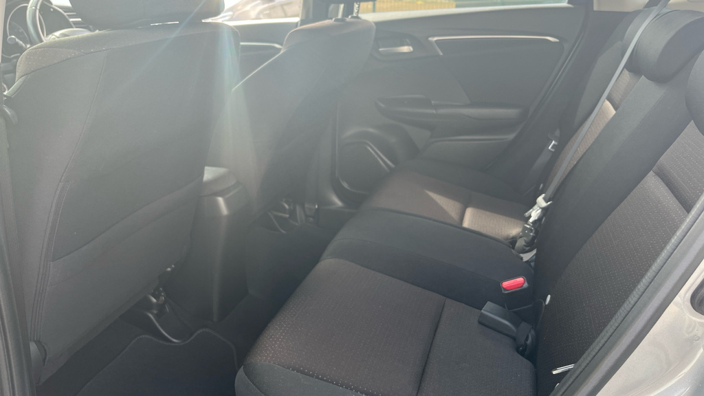 Honda Jazz 1.3 I-vtec Se White #15