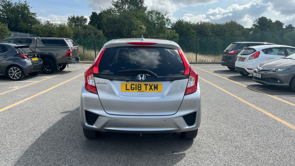 Honda Jazz 1.3 I-vtec Se White #31