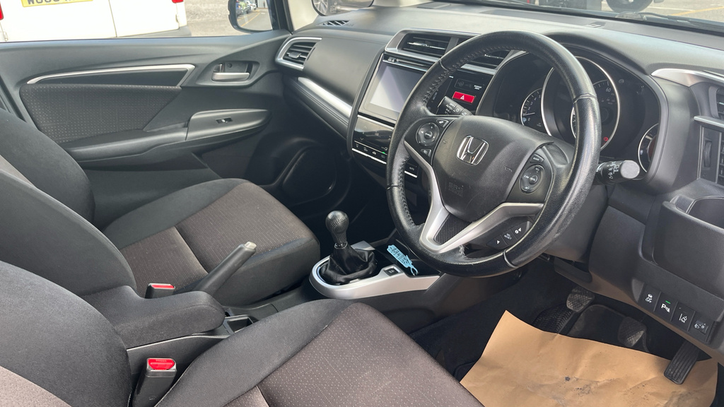 Honda Jazz 1.3 I-vtec Se White #12