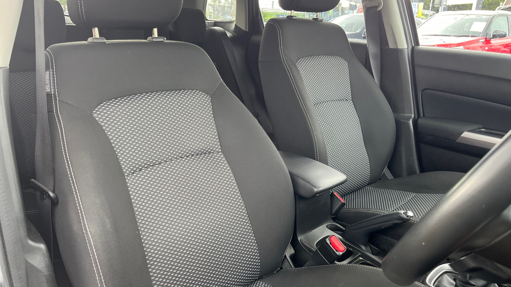 Suzuki Vitara 1.5 Hybrid Sz-t White #33