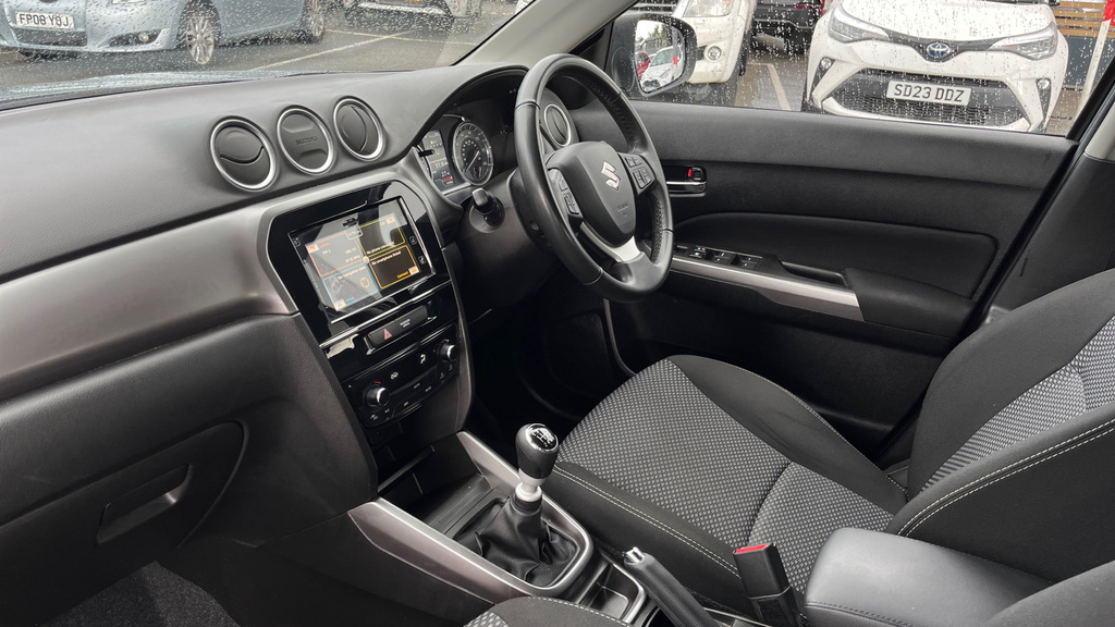 Suzuki Vitara 1.5 Hybrid Sz-t White #44
