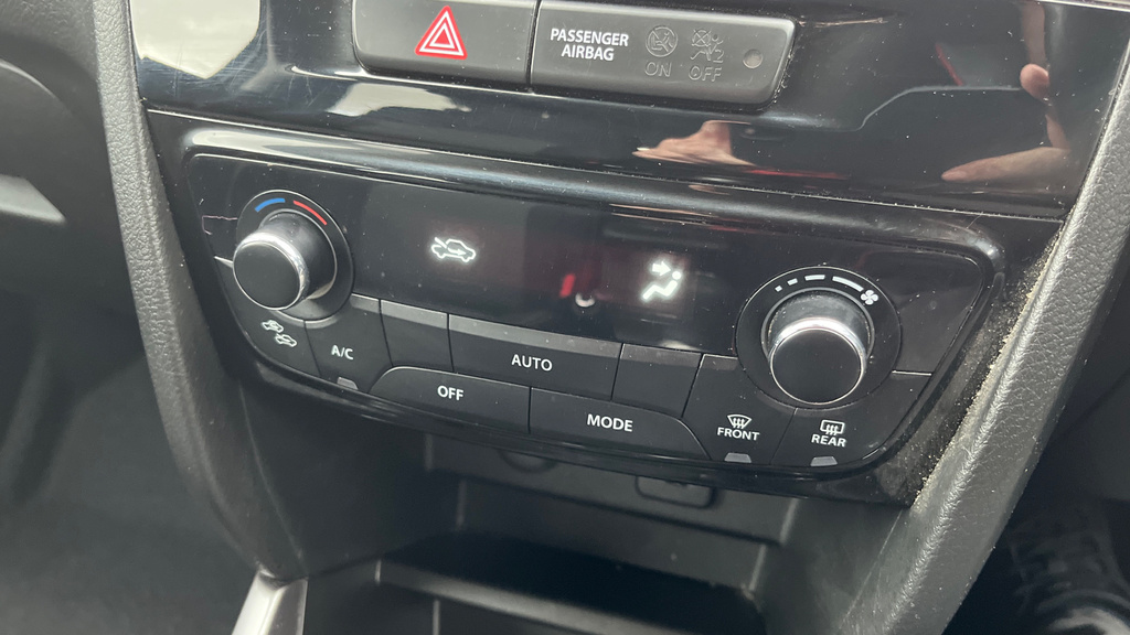 Suzuki Vitara 1.5 Hybrid Sz-t White #55