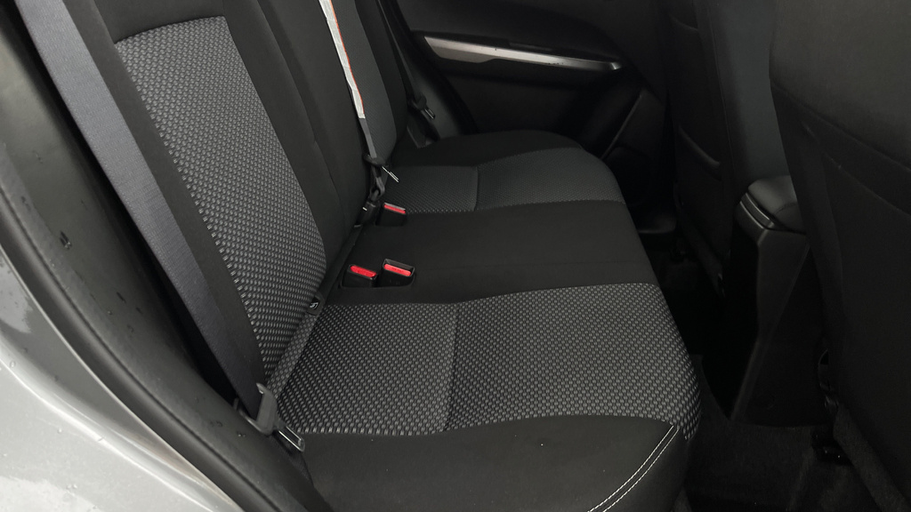 Suzuki Vitara 1.5 Hybrid Sz-t White #37