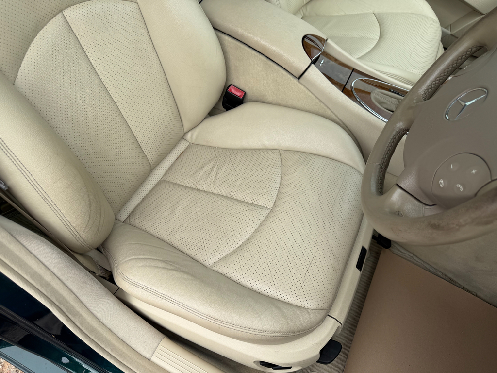 Mercedes-Benz E Class E200 Elegance Silver #23