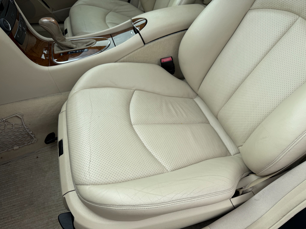Mercedes-Benz E Class E200 Elegance Silver #27