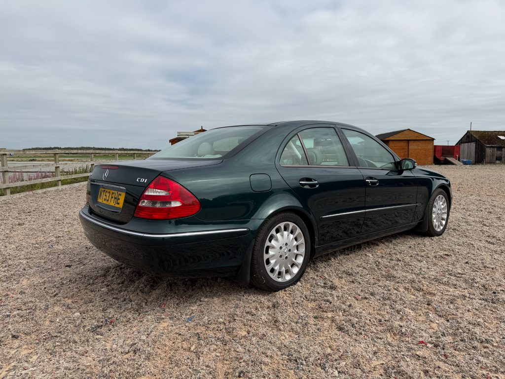Mercedes-Benz E Class 2.7 Cdi Elegance Saloon 180 Green #3