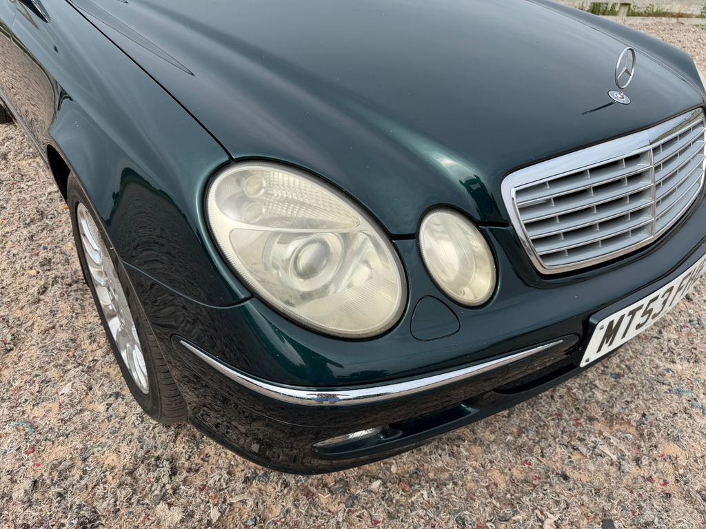 Mercedes-Benz E Class E200 Elegance Silver #39