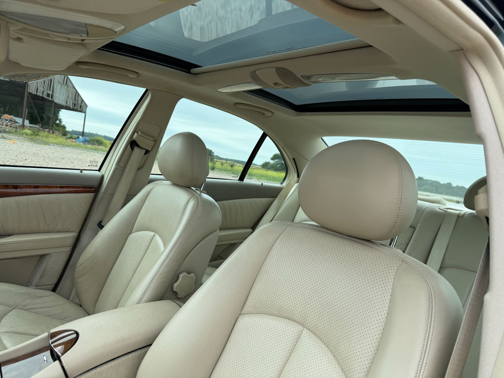 Mercedes-Benz E Class E200 Elegance Silver #29