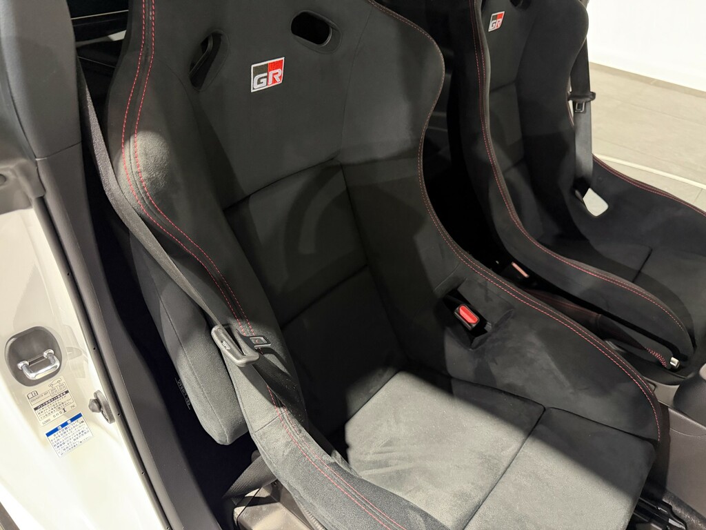 Toyota Yaris 1.33 Dual Vvt I Sport Hatchback White #10