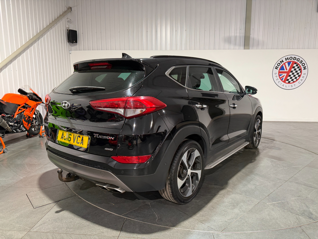 Hyundai Tucson 2.0 Crdi Premium Se Suv 4Wd Euro 6 Black #3
