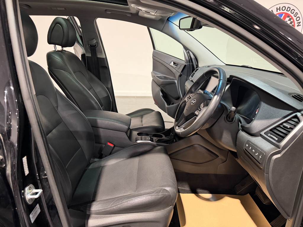Hyundai Tucson 2.0 Crdi Premium Se Suv 4Wd Euro 6 Black #6
