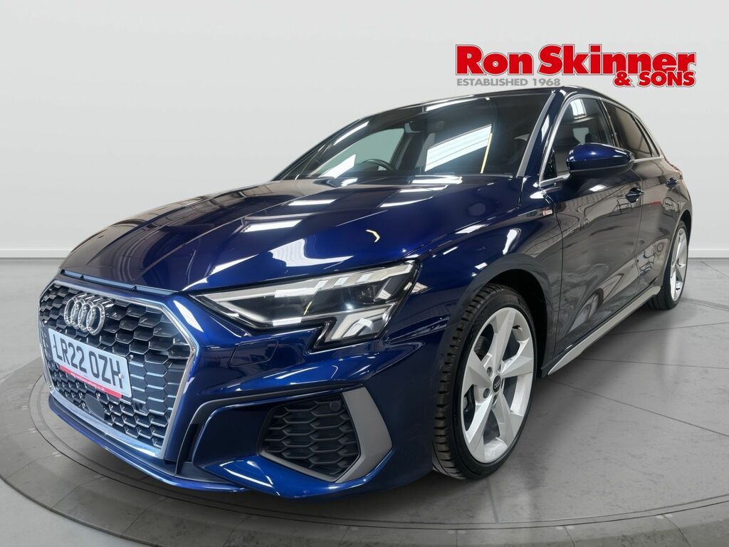 Audi A3 1.5 Tfsi 35 S Line Sportback Eur LR22OZH Blue #2