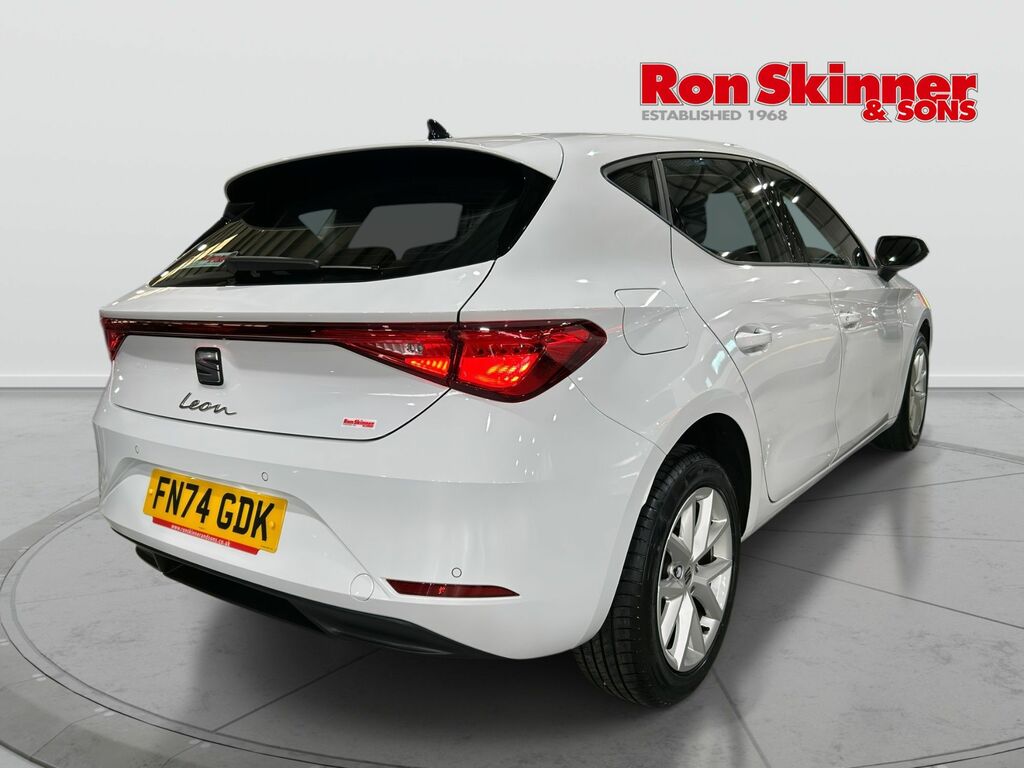 Seat Leon 1.5 Tsi Se Hatchback Euro 6 Ss White #3