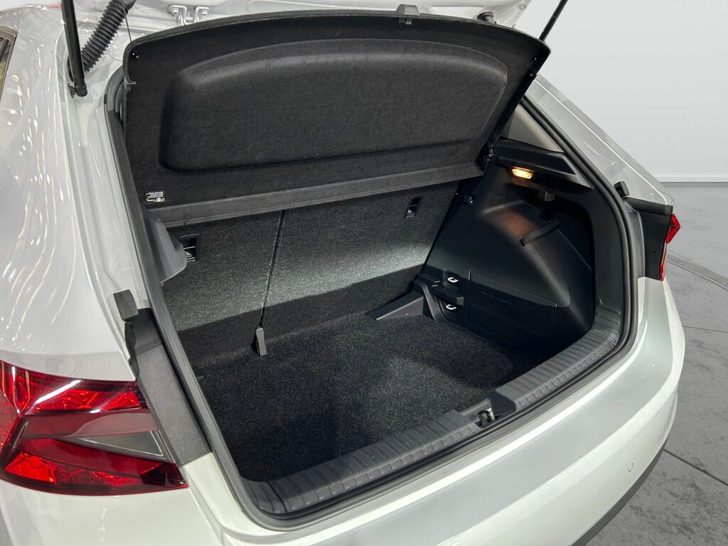 Skoda Fabia 1.0 Tsi Se Comfort Hatchback Eur CK23SFZ White #6