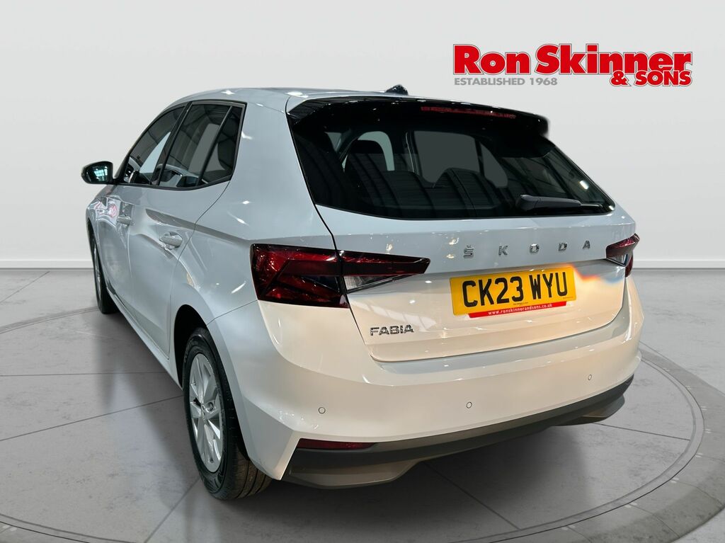 Skoda Fabia 1.0 Tsi Se Comfort Hatchback Eur CK23WYU White #3