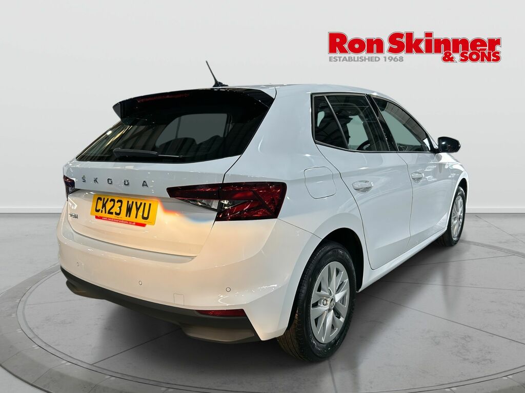 Skoda Fabia 1.0 Tsi Se Comfort Hatchback Eur CK23WYU White #4