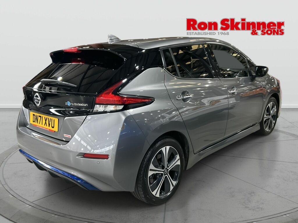 Nissan Leaf 40Kwh Tekna Hatchback 150 Ps DN71XVU Grey #4