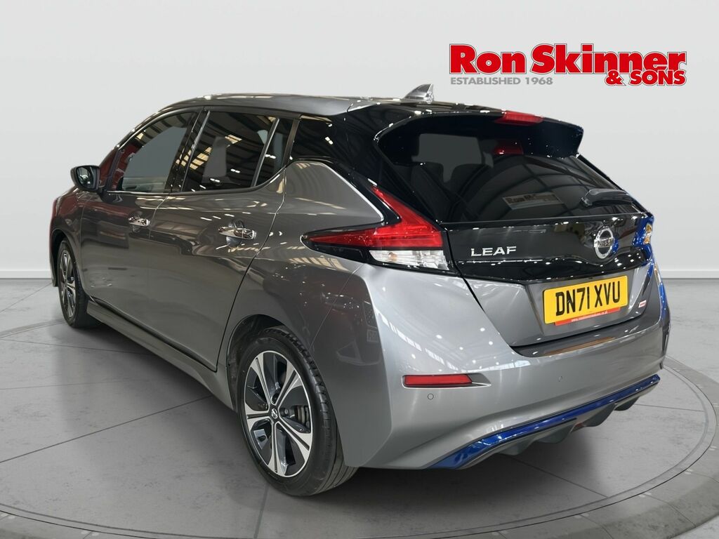 Nissan Leaf 40Kwh Tekna Hatchback 150 Ps DN71XVU Grey #3