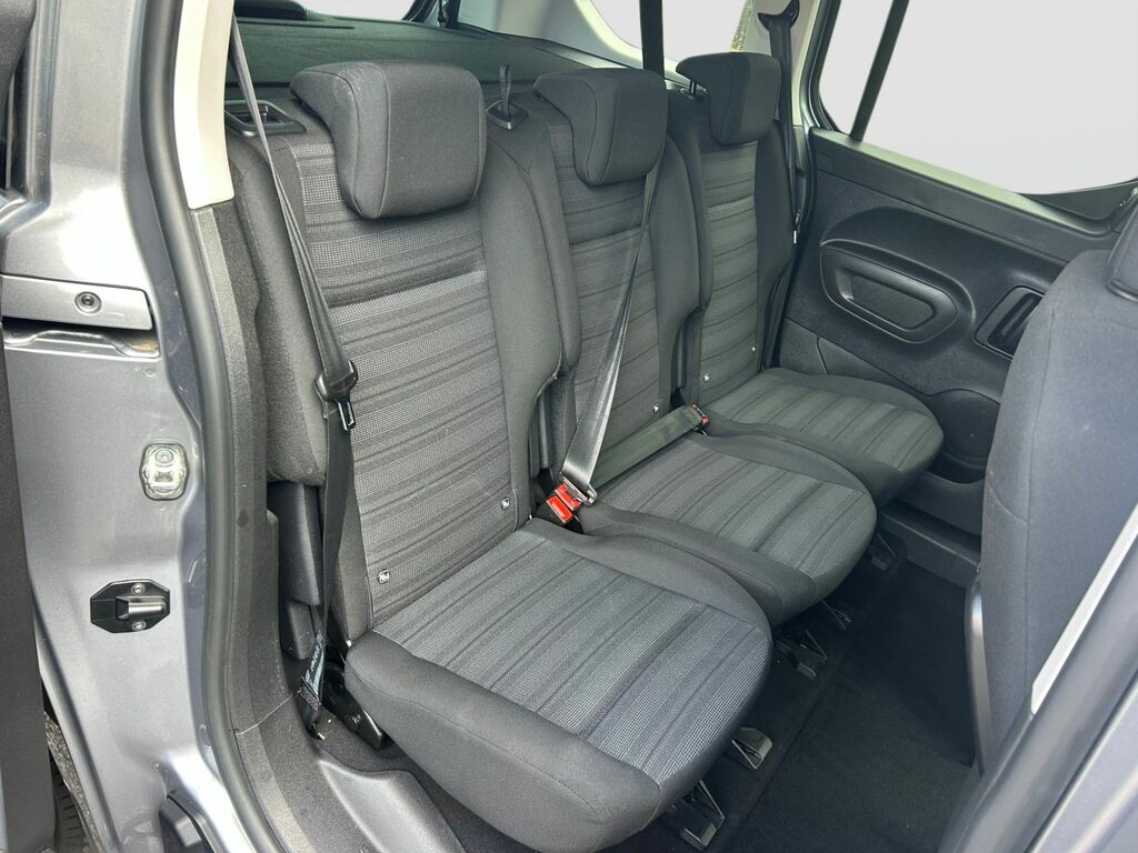 Vauxhall Combo-e Life 50Kwh Design Mpv 7.4Kw Charger Grey #5