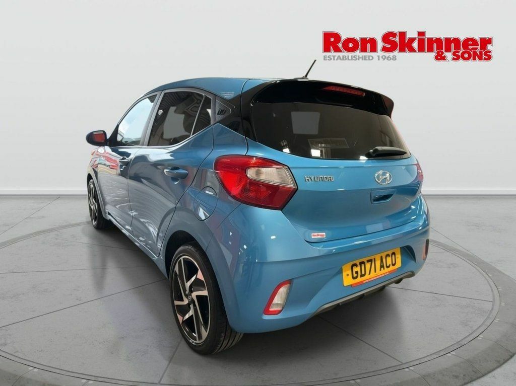 Hyundai I10 1.2 Premium Hatchback Euro 6 S GD71ACO Blue #3