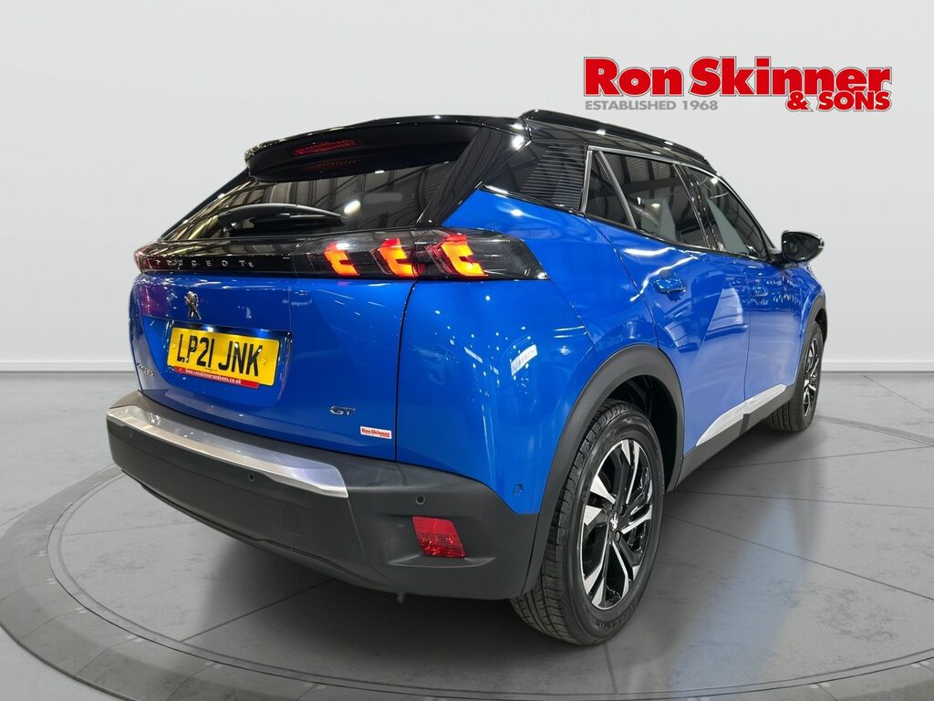 Peugeot e-2008 50Kwh Gt Suv 136 Ps Blue #4