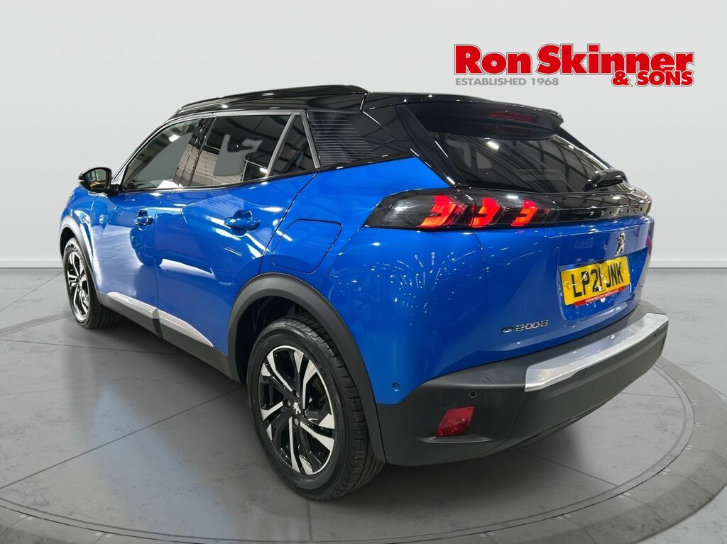 Peugeot e-2008 50Kwh Gt Suv 136 Ps Blue #3