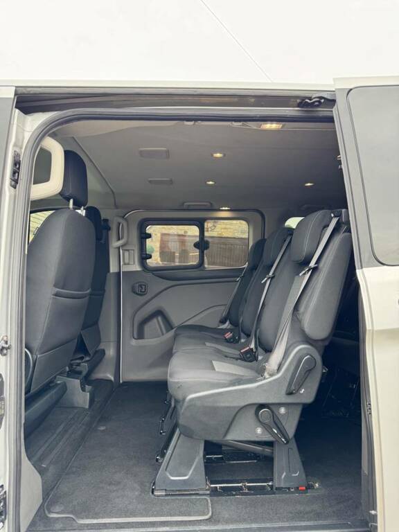 Ford Tourneo Custom 310 Titanium 2.0 Tdci 130 8 Seat Minibus Swb Silver #14