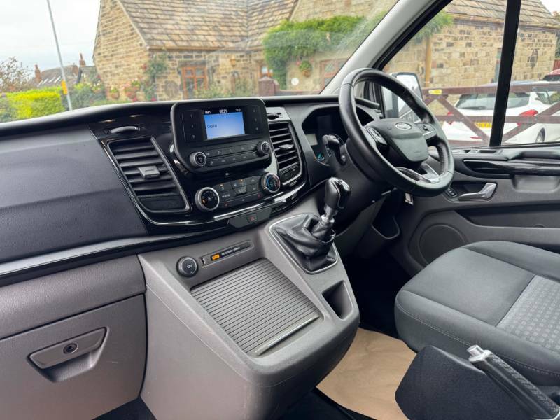 Ford Tourneo Custom 310 Titanium 2.0 Tdci 130 8 Seat Minibus Swb Silver #13