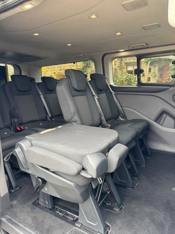 Ford Tourneo Custom 310 Titanium 2.0 Tdci 130 8 Seat Minibus Swb Silver #12