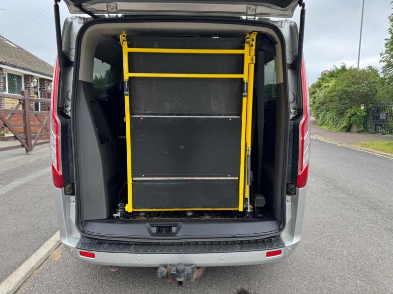 Ford Tourneo Custom 310 Titanium 2.0 Tdci 130 8 Seat Minibus Swb Silver #15