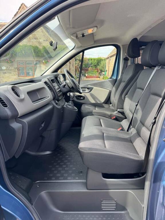 Renault Trafic 1.6 Dci Energy 29 Business Lwb Standard Roof Euro White #15