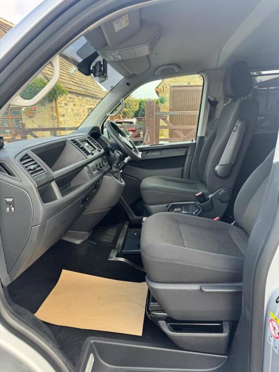 Volkswagen Transporter Shuttle Tdi Bluemotion Tech S Blue #9