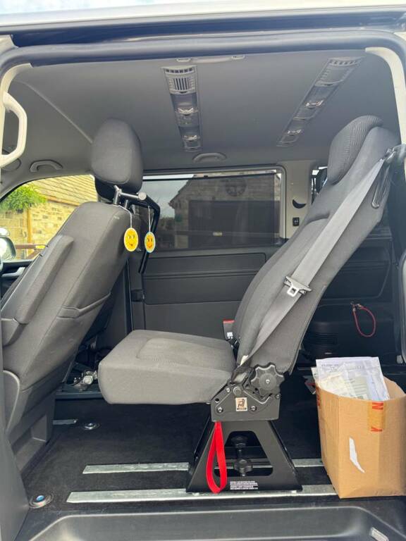 Volkswagen Transporter Shuttle Tdi Bluemotion Tech S Blue #11