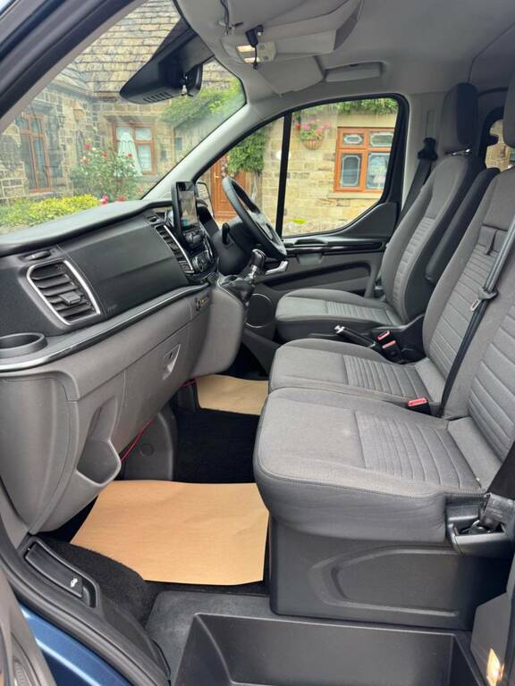 Ford Tourneo Custom Custom 320 Ecoblue Shuttle White #8