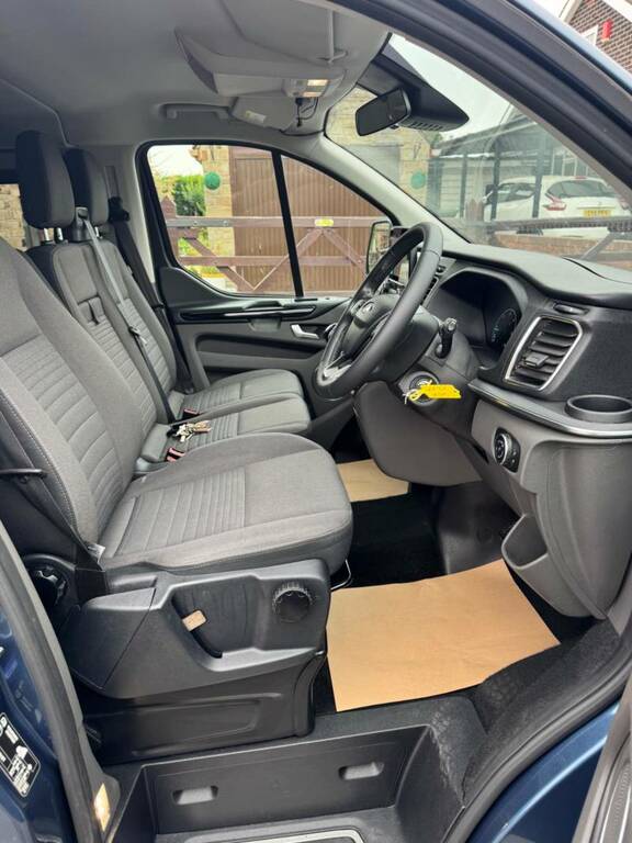 Ford Tourneo Custom Custom 320 Ecoblue Shuttle White #10