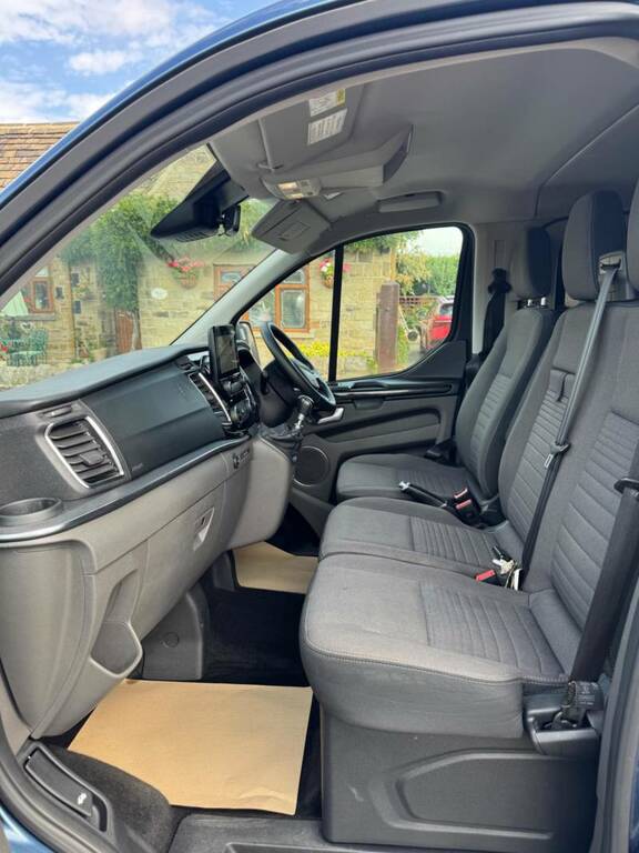 Ford Tourneo Custom 320 Ecoblue Titanium Blue #9