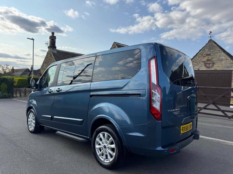 Ford Tourneo Custom Mpv  #8