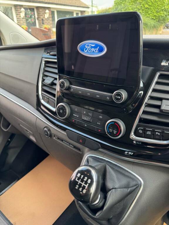 Ford Tourneo Custom Custom 320 Titanium Silver #10