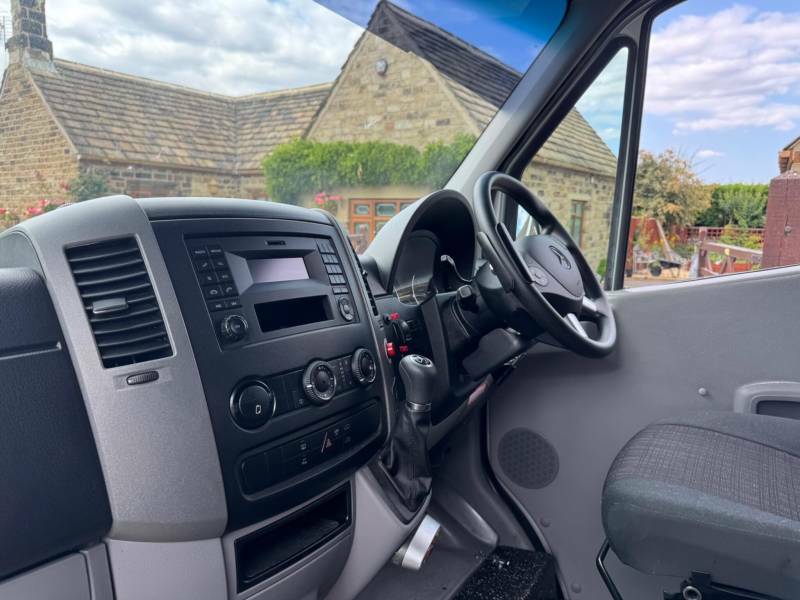 Mercedes-Benz Sprinter 2.1 313 Cdi Swb White #13