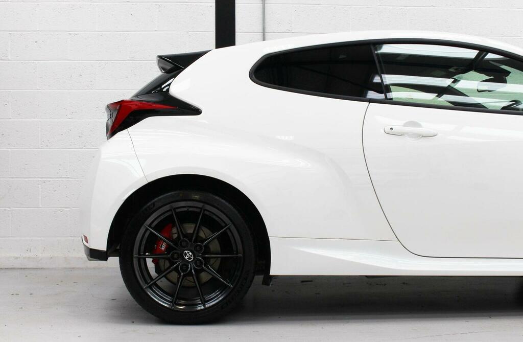 Toyota Yaris Excel Red #40