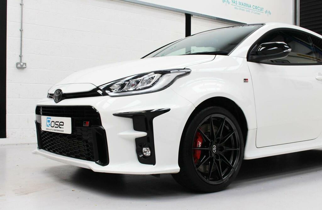 Toyota Yaris 1.6T Gr Circuit Awd Euro 6 White #4