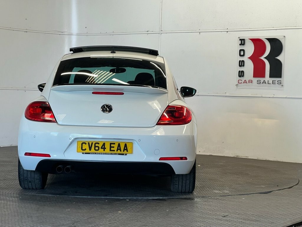 Volkswagen Beetle 2L Sport White #4
