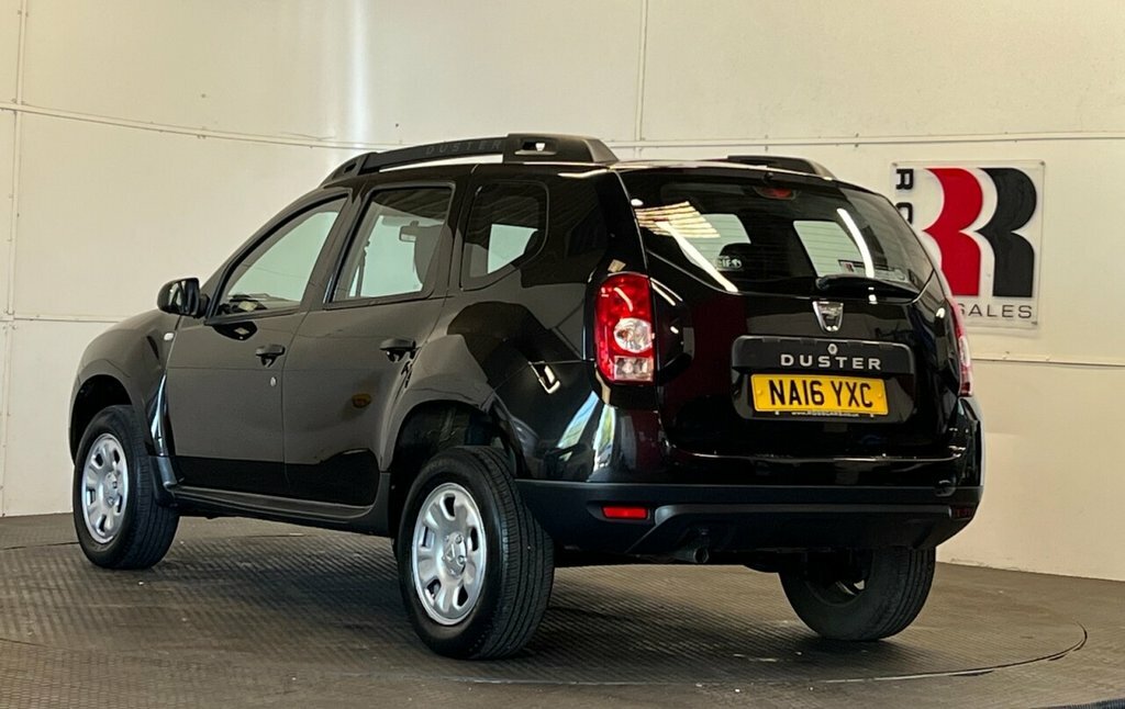Dacia Duster Suv Black #4