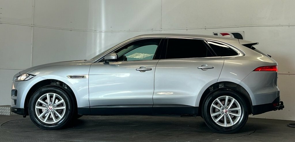 Jaguar F-Pace Prestige Silver #6