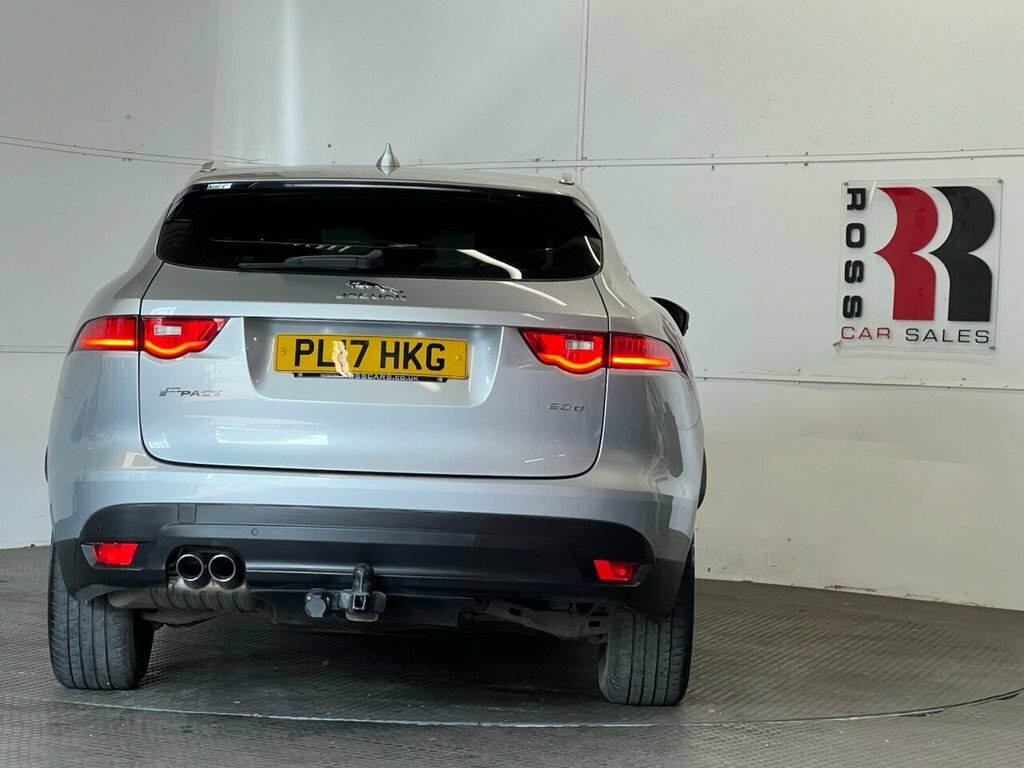 Jaguar F-Pace Prestige Silver #4